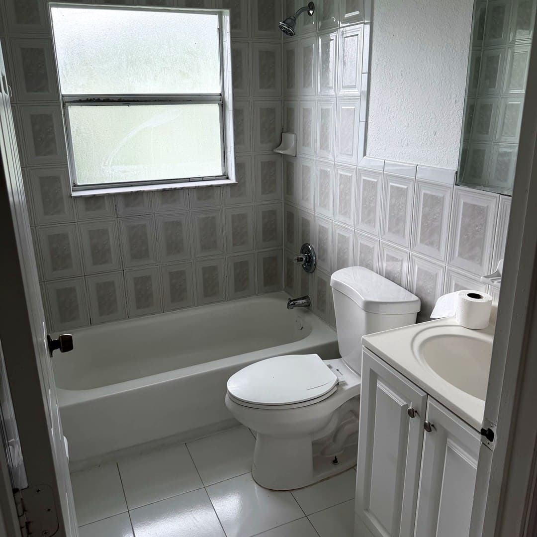 Resident bathroom at Dania Haven II men's sober living home in Dania Beach, Florida